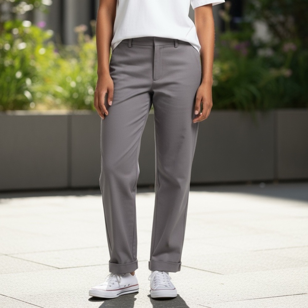 Jennifer Lopez Gray Trousers